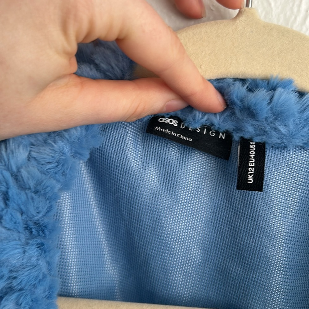 Cropped Fuzzy Snap Closure Jacket - Picture 2 of 5